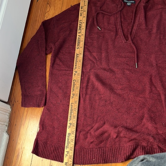 American Eagle Outfitters Hooded Sweater - Picture 8 of 9